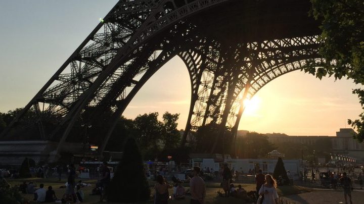 Sunset under the Eiffel Tower at Prosparis